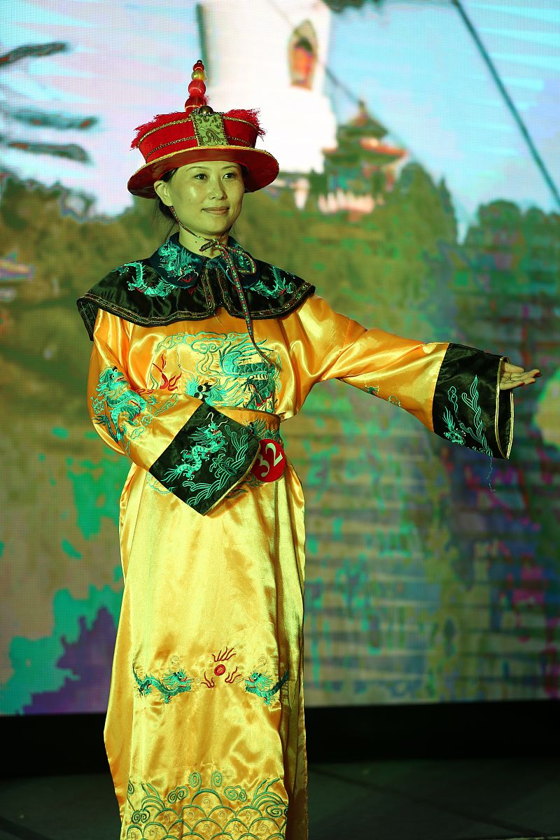 2014年11月11日,上海,2014环球夫人大赛上海区总决赛举行.