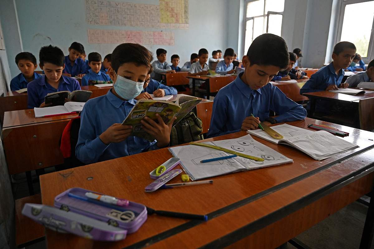 私立中学 vs 公立中学：哪种适合你的孩子？