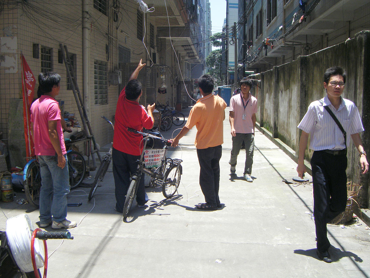 阐述：老旧小区改造项目居民参与意愿包括决策参与意愿、行动参与意愿、沟通参与意愿、协作参与意愿、反馈参与意愿