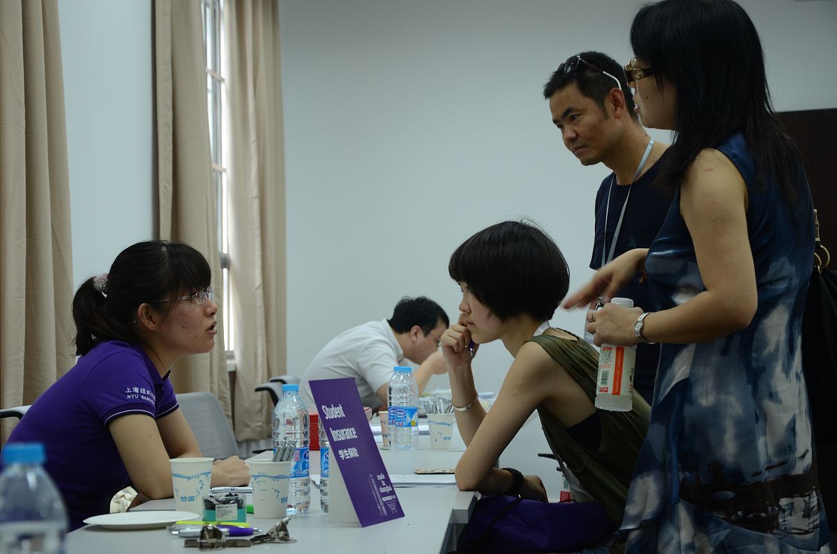 重庆男生学幼师：优势、就业前景及发展方向