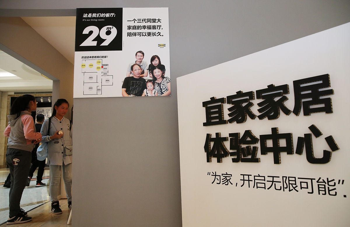 弟弟亲眼目睹姐姐蜕皮：一个令人毛骨悚然的奇异经历