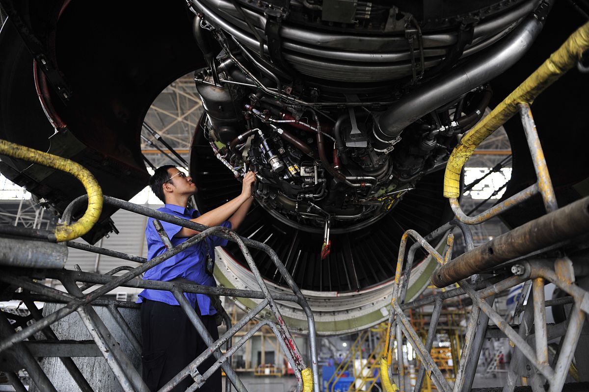 飞机维修毕业生薪资如何用发散