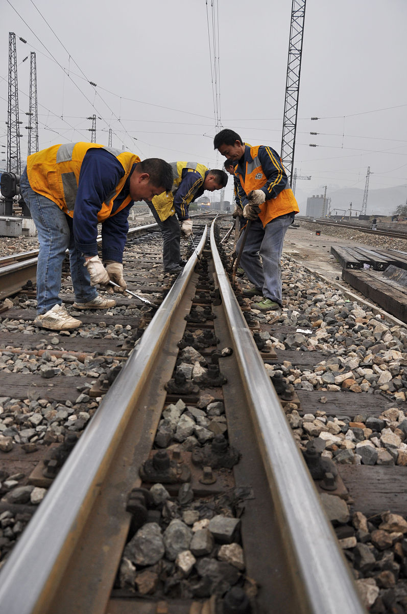 贵州职校铁道运输管理专业就业前景好不好？好就业吗