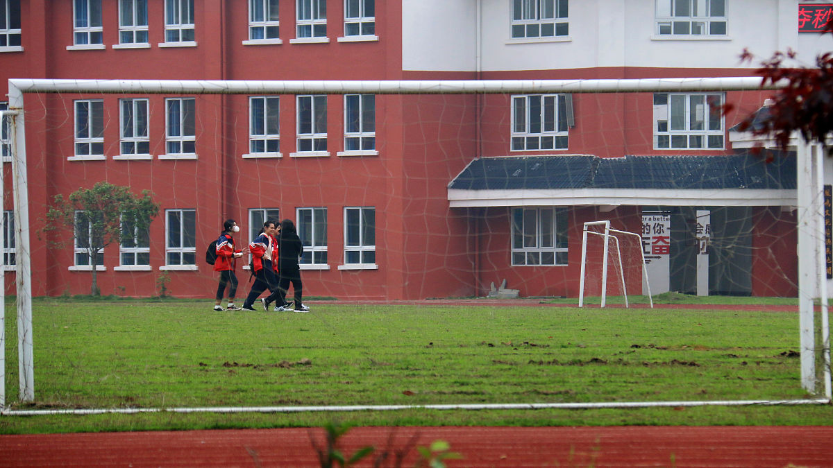 保定十三中 - 河北省重点高中