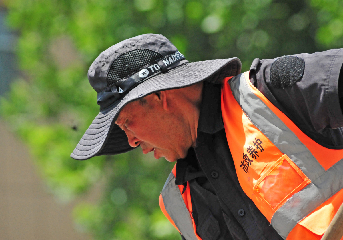 最美环卫工人李明：平凡岗位上的闪光点