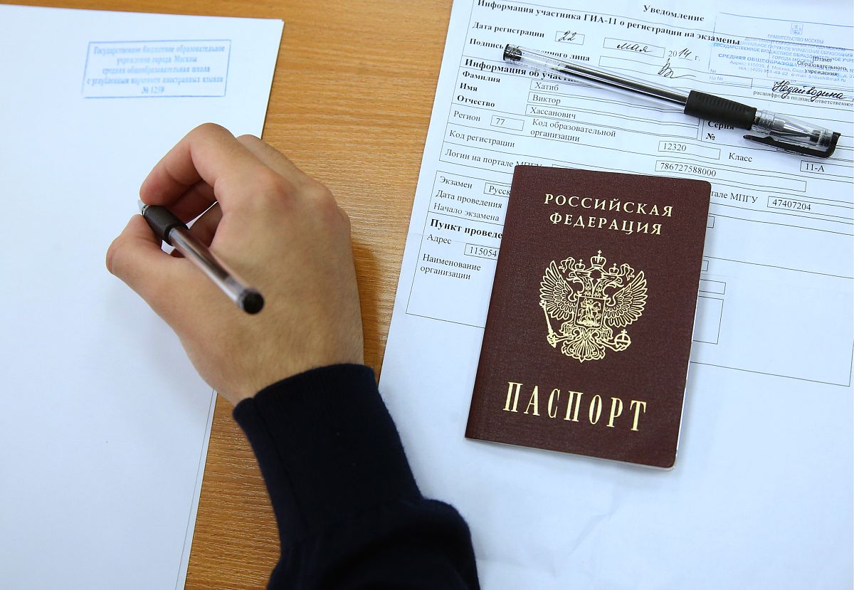 当地时间2014年5月29日,俄罗斯vladivostok,俄罗斯学生参加国家统一考