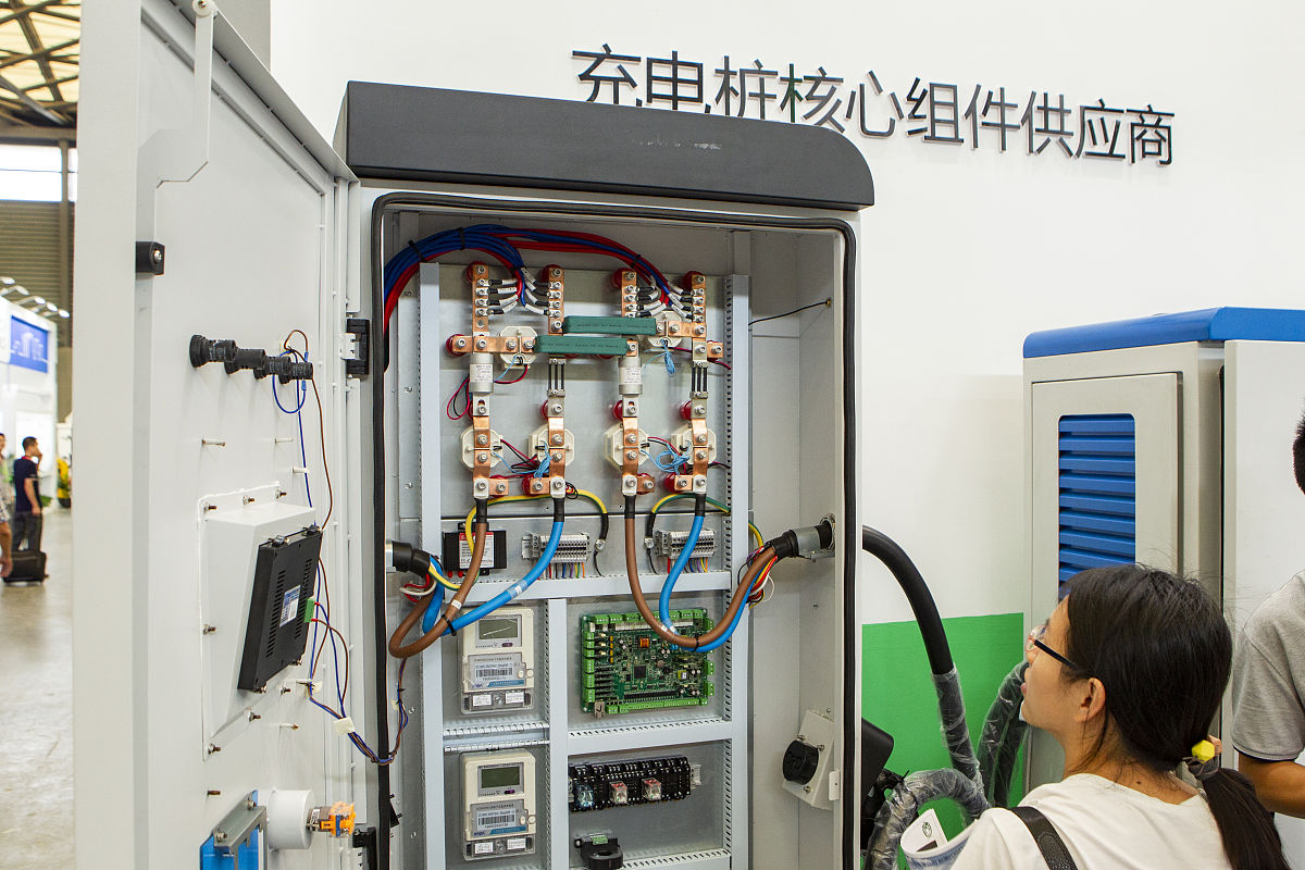 抑制风力发电机侧变流器解锁电流冲击的有效方法