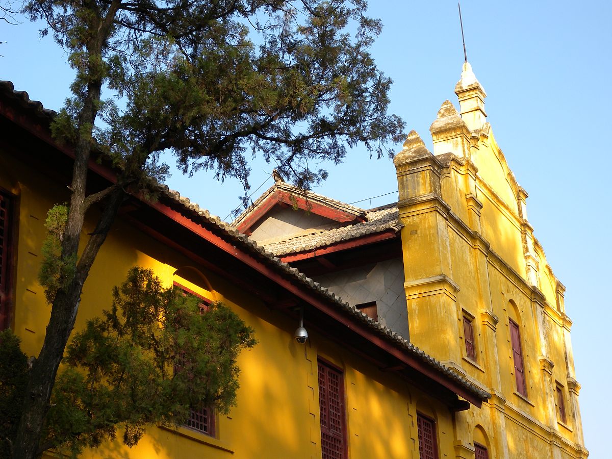 云南新兴职业学院中专有临床医学专业吗