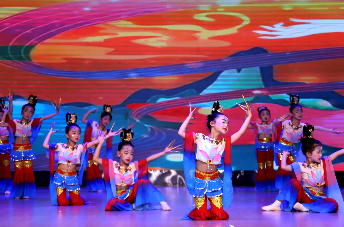 南宁民族歌舞艺术职业技术学校2022年新增专业：舞蹈编导、音乐表演、民族器乐演奏、传统舞蹈保护与传承