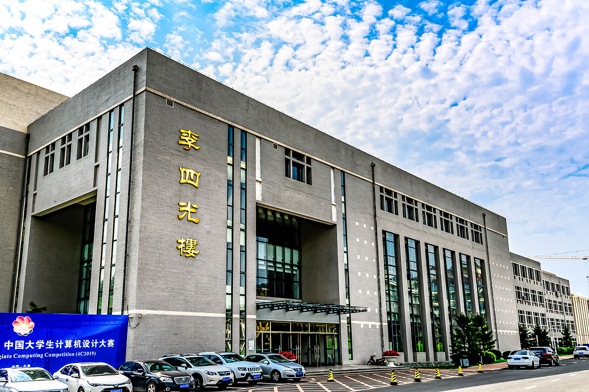长春理工大学光电信息学院的电子信息科学与技术介绍学习哪些课程