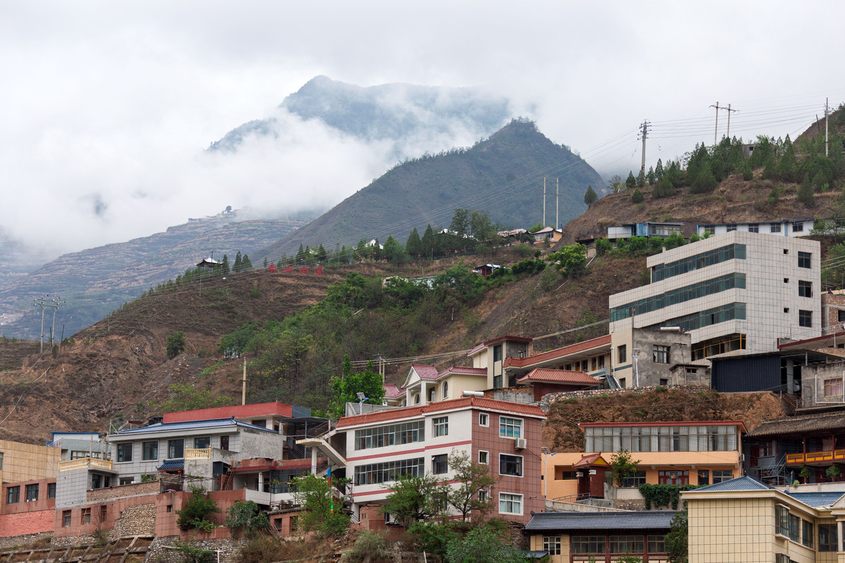 湾东村：四川泸定藏族文化体验之旅