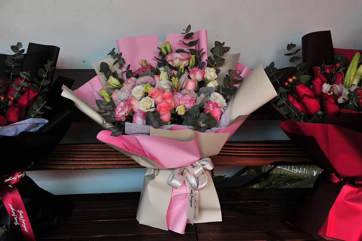 母亲节前一天送花可以吗，