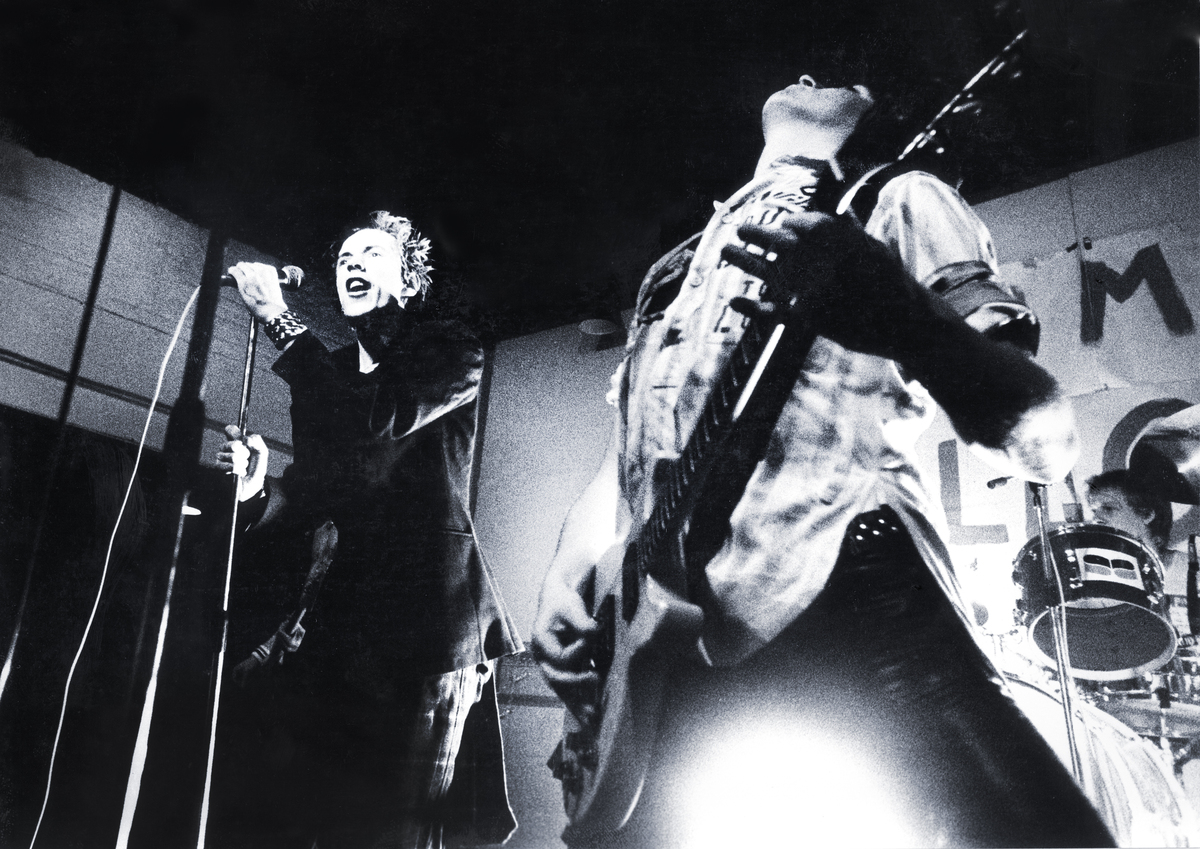 欧美音乐对历史和文化的深远影响：从摇滚革命到全球文化现象