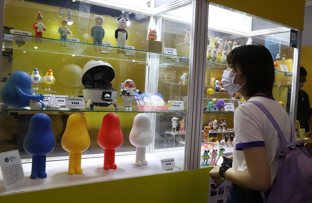 甘肃艺术设计学校2021年招生专业：美术、设计、艺术教育等