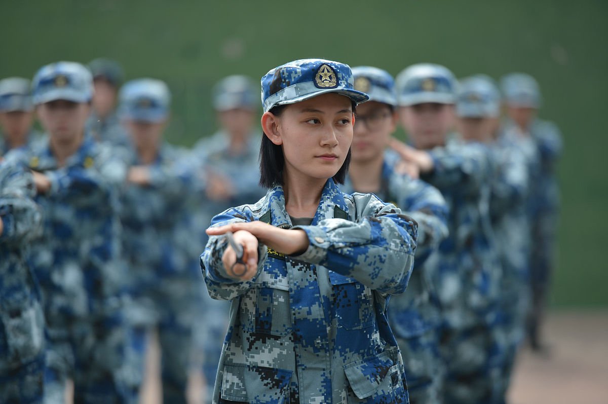 军训感言：挑战与收获的军旅体验