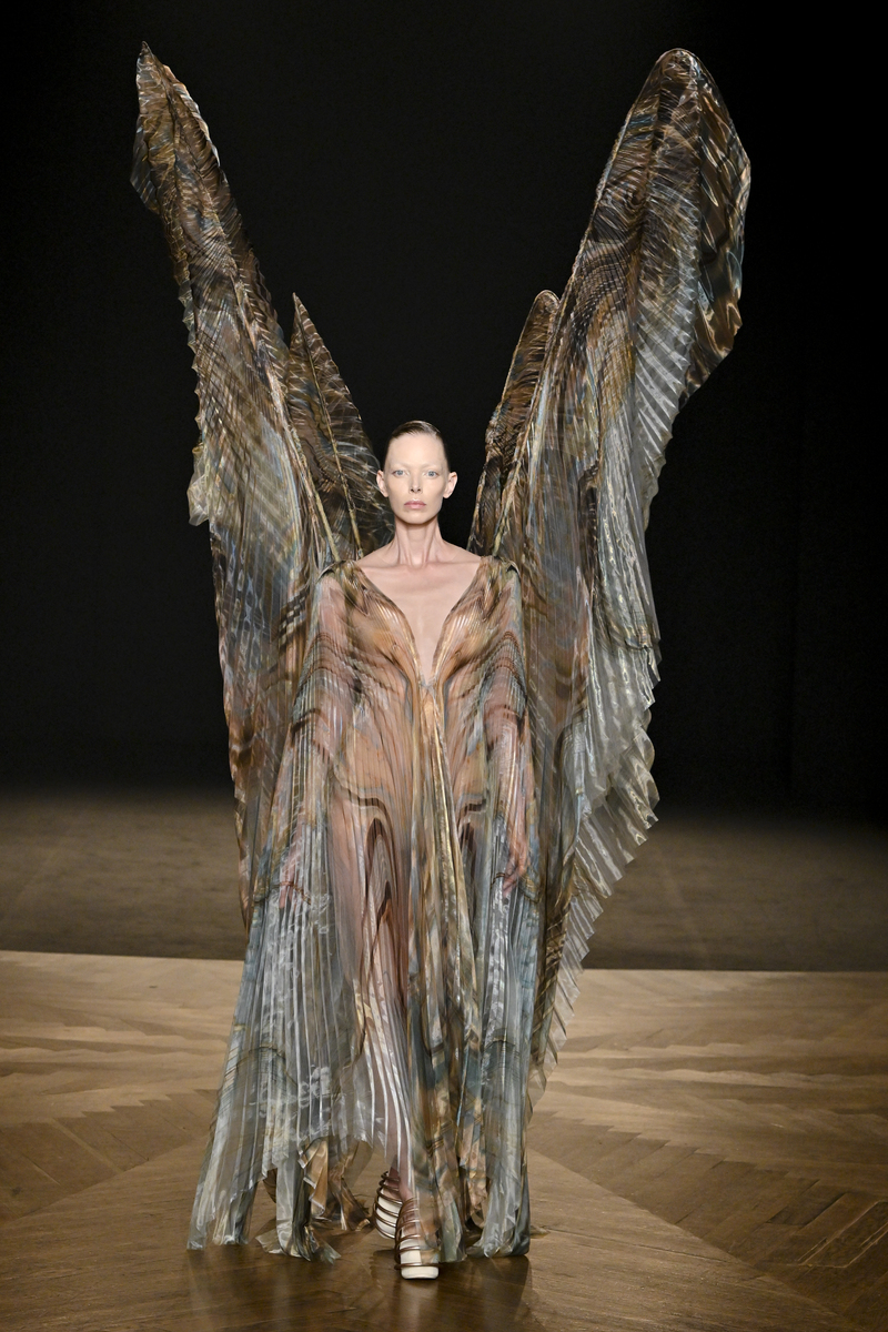 知名元宇宙虚拟服装设计师盘点