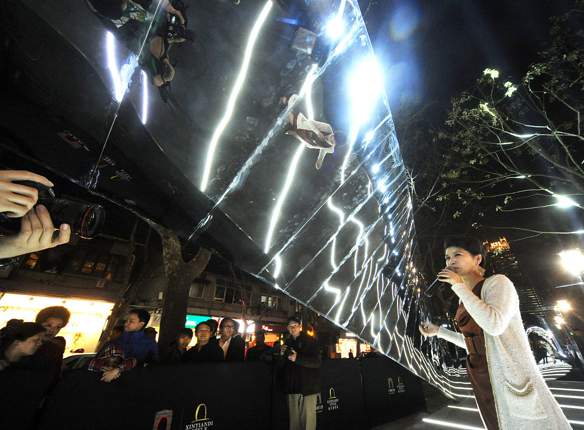 美景度评价法的概述和应用研究：该研究主要探讨了美景度评价法的基本概念、原理和应用情况以及该方法在旅游景区、城市环境等领域的应用情况。 基于美景度评价法的景区可达性研究：该研究主要探讨了美景度评价法在景区可达性评价中的应用情况以及该方法在景区可达性评价中的作用。 基于美景度评价法的城市公共空间评价研究：该研究主要探讨了美景度评价法在城市公共空间评价中的应用情况以及该方法在城市公共空间评价中的作用