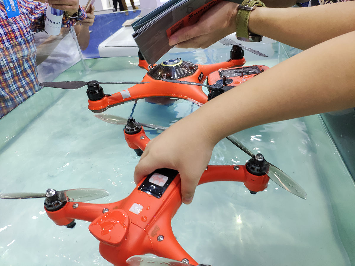 电池泡水还能用吗