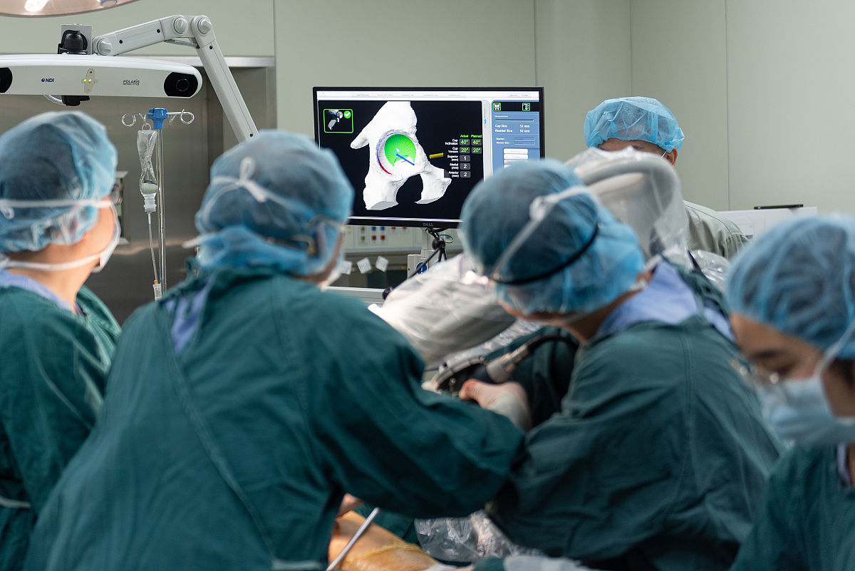 髋关节置换手术护理流程详解：从术前准备到术后康复