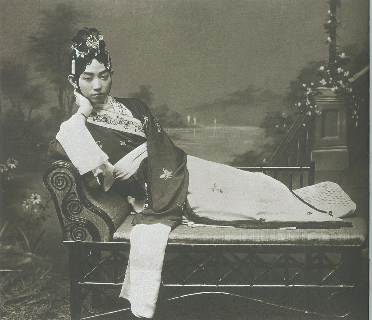 想知道小的时候曾祖父常常说看球就要看李惠堂看戏就要看梅兰芳的原因是什么呢