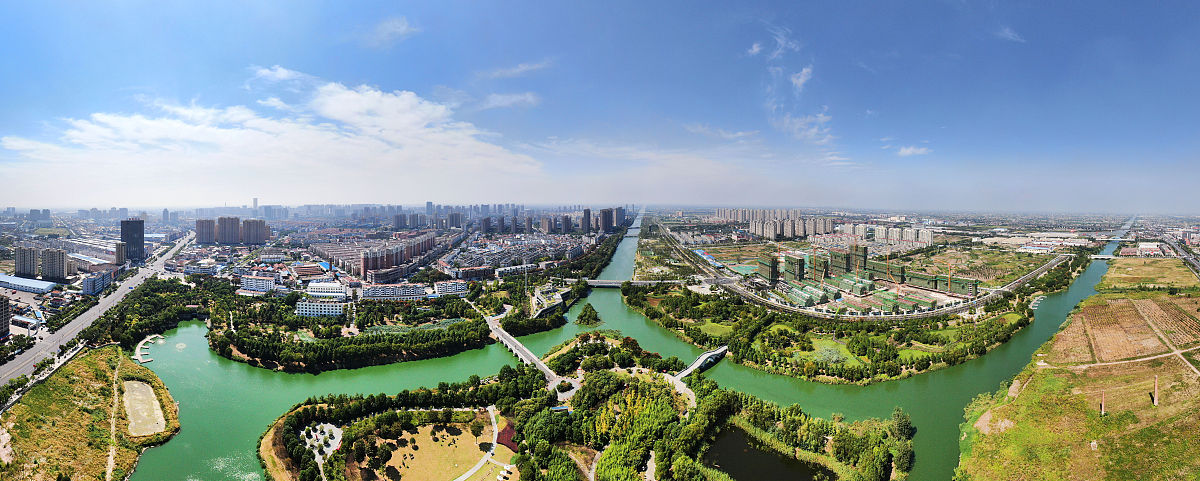 2021年9月24日,航拍江苏省海安市新通扬河生态区生态廊道美丽秋色.