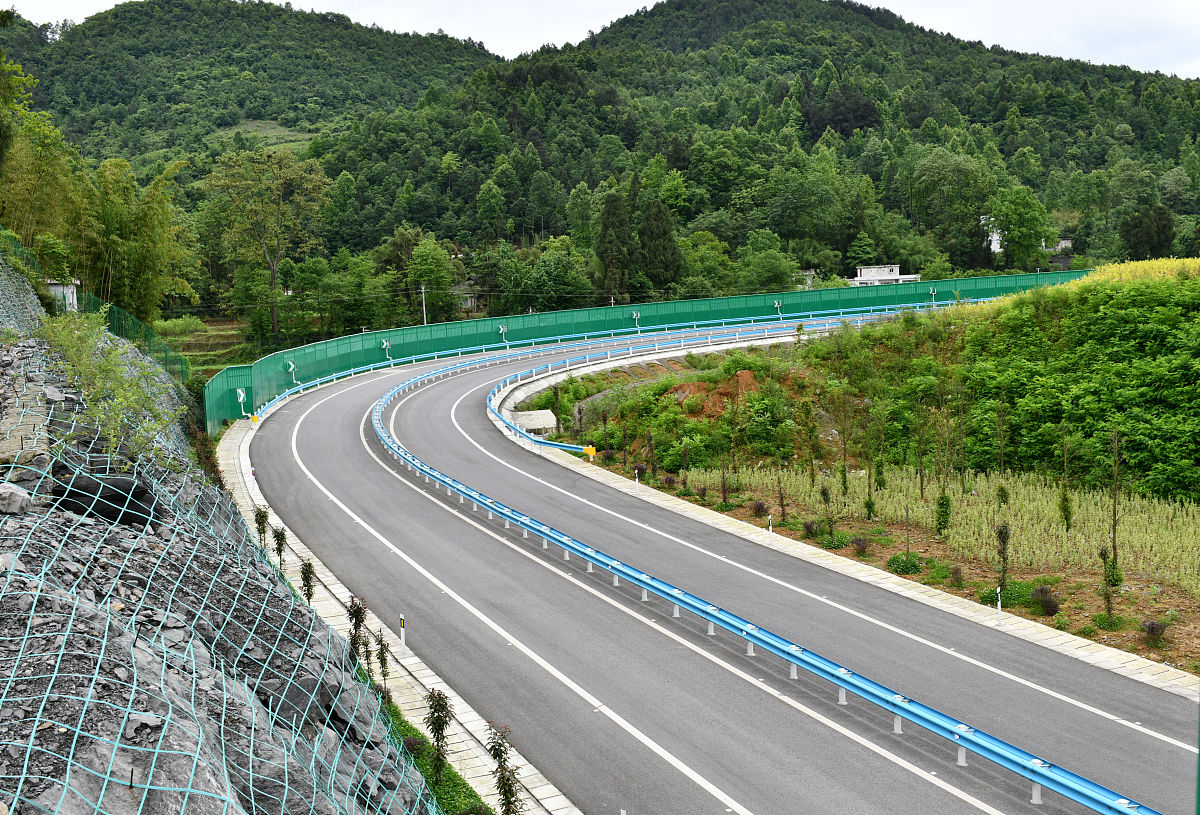 德江县中等职业学校2019年招生简章：专业介绍、报名方式等