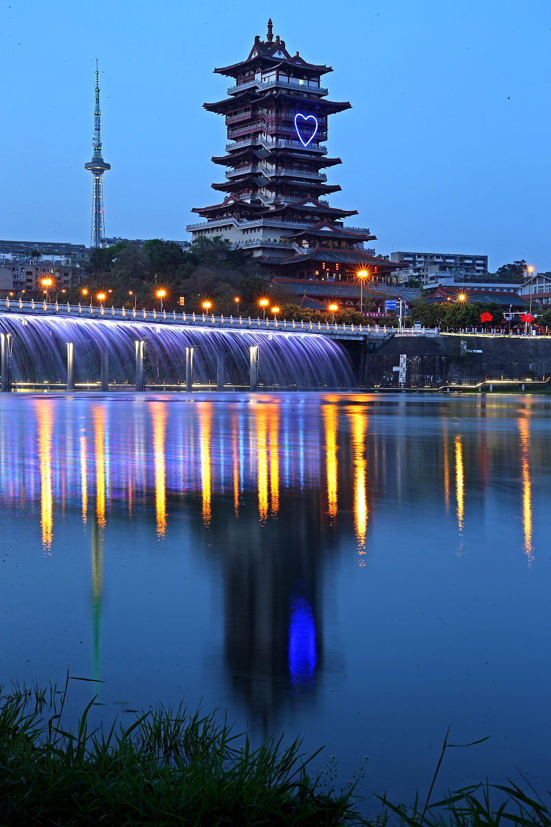 四川烹饪高等专科学校2019+文化市场经营与管理专业招生