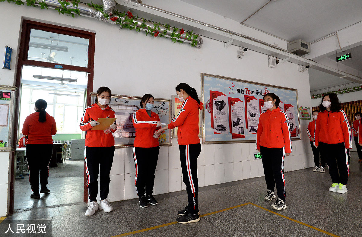 教师工作总结：教学管理与个人成长