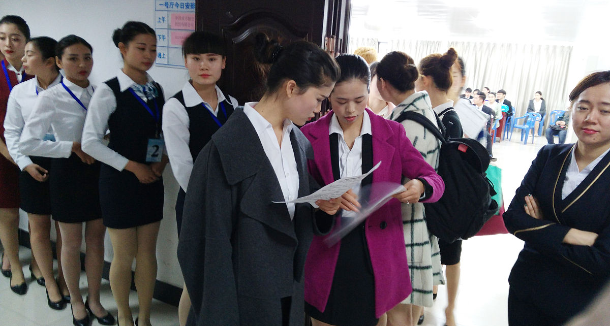 2020年贵阳女生适合铁路学校吗