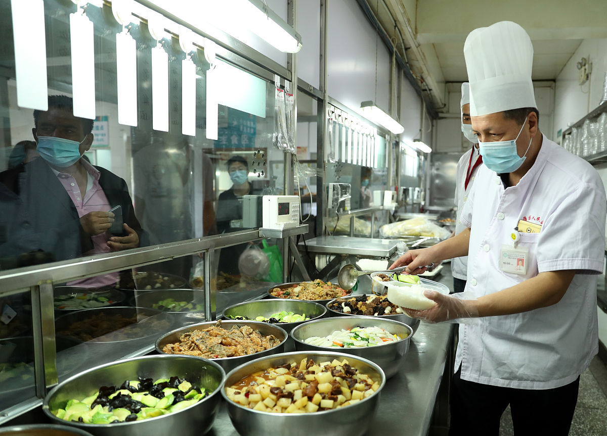 秀山职业教育中心中餐烹饪与营养膳食专业优势及发展前景