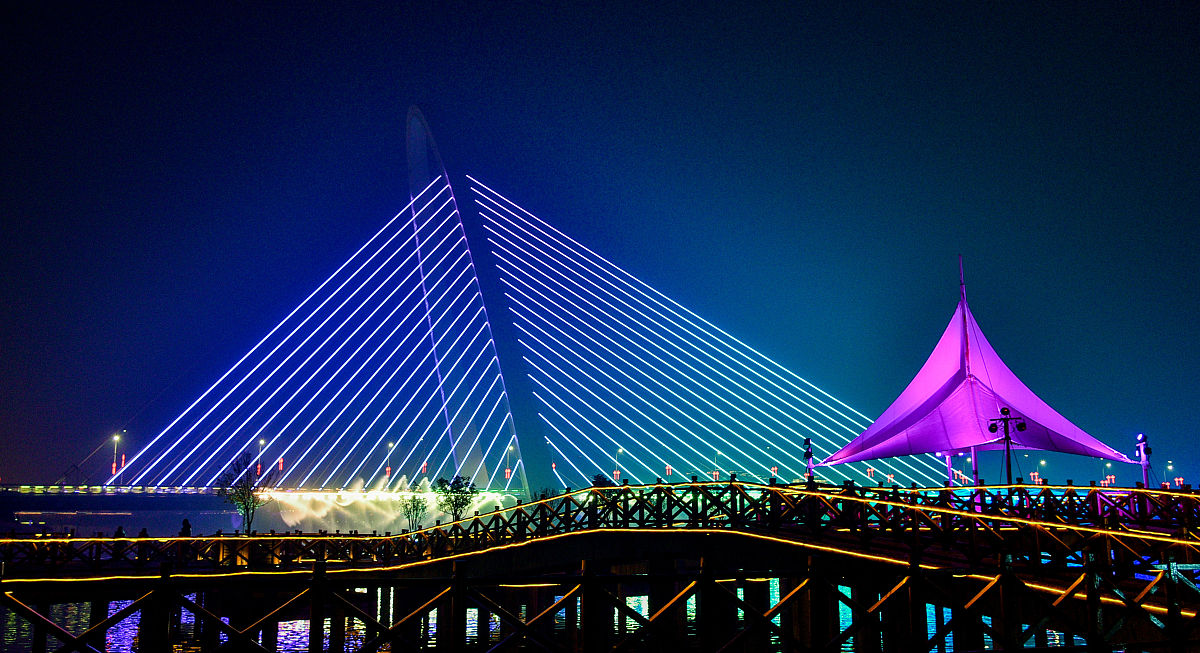 西安建筑工程技师学院招生问答：专业、学费、就业、设施、政策