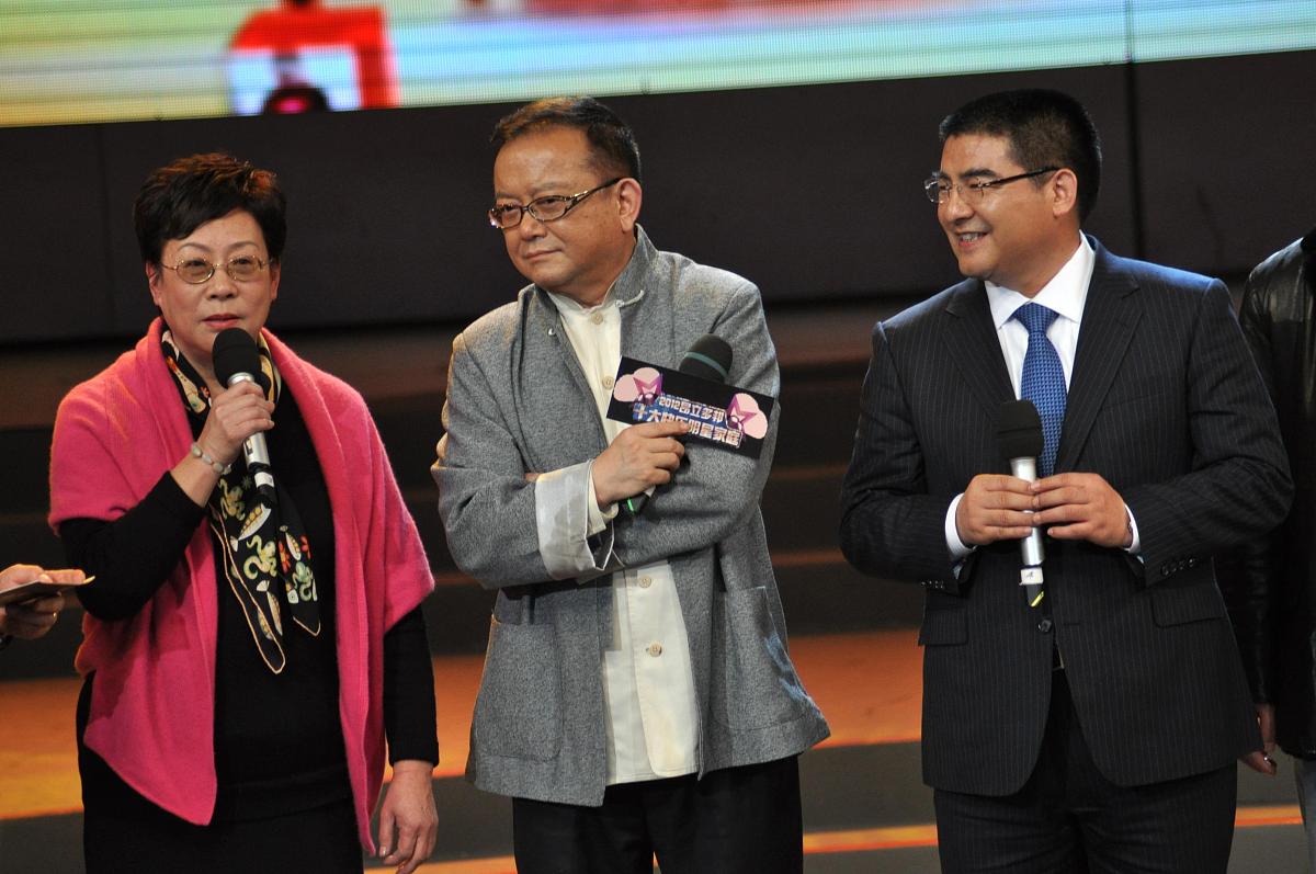 窦文涛：媒体界有影响力的人物，他的言论引发社会热议