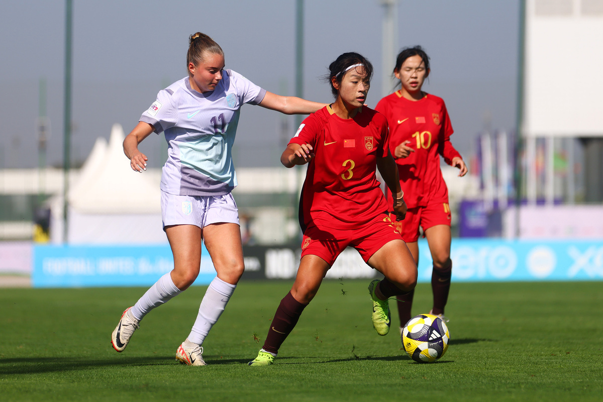 中国女足对巴西女足现场直播，哪个网站正在直播里约奥运第一战