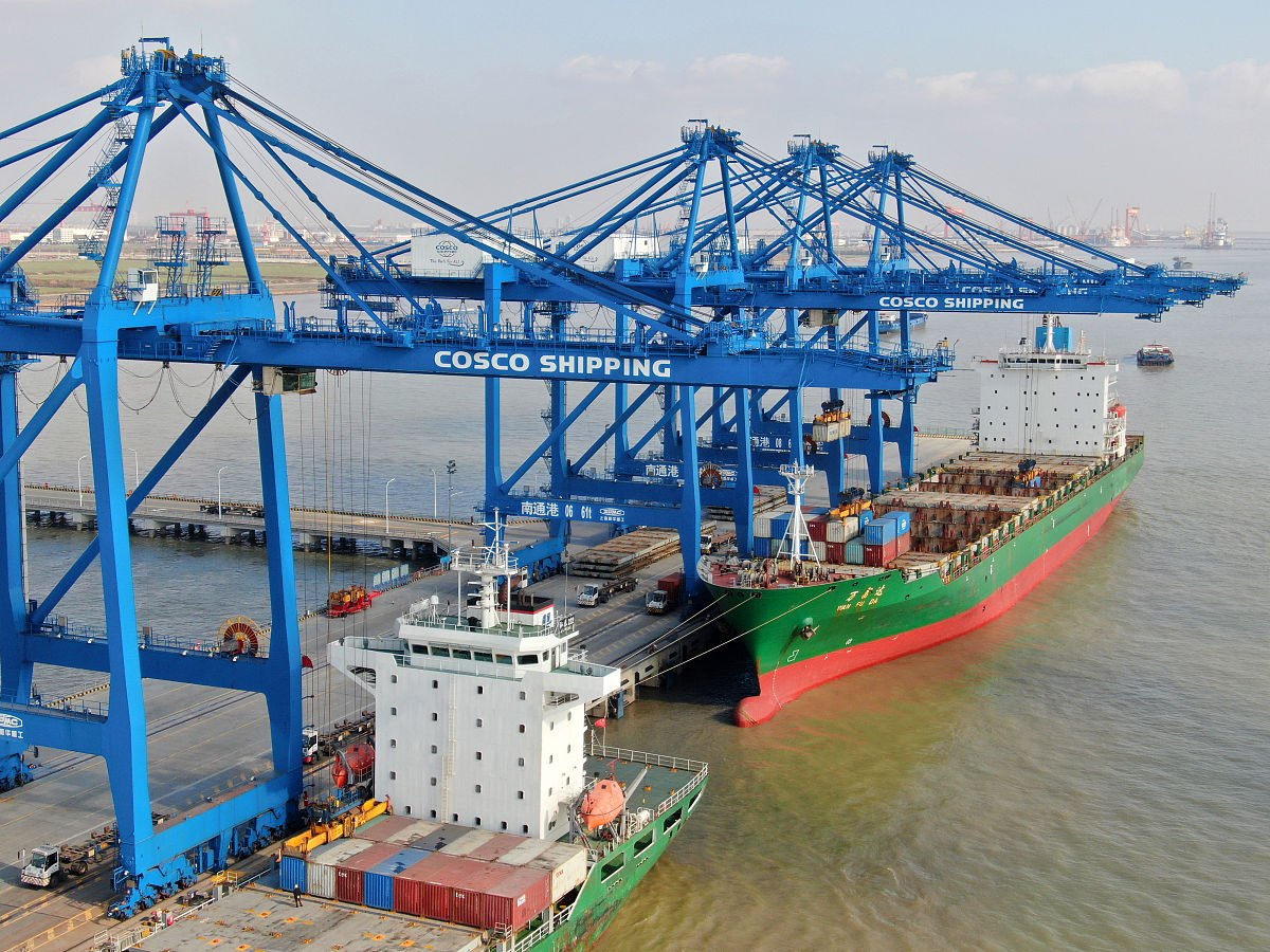 港区水污染监测与治理：智慧港口的未来