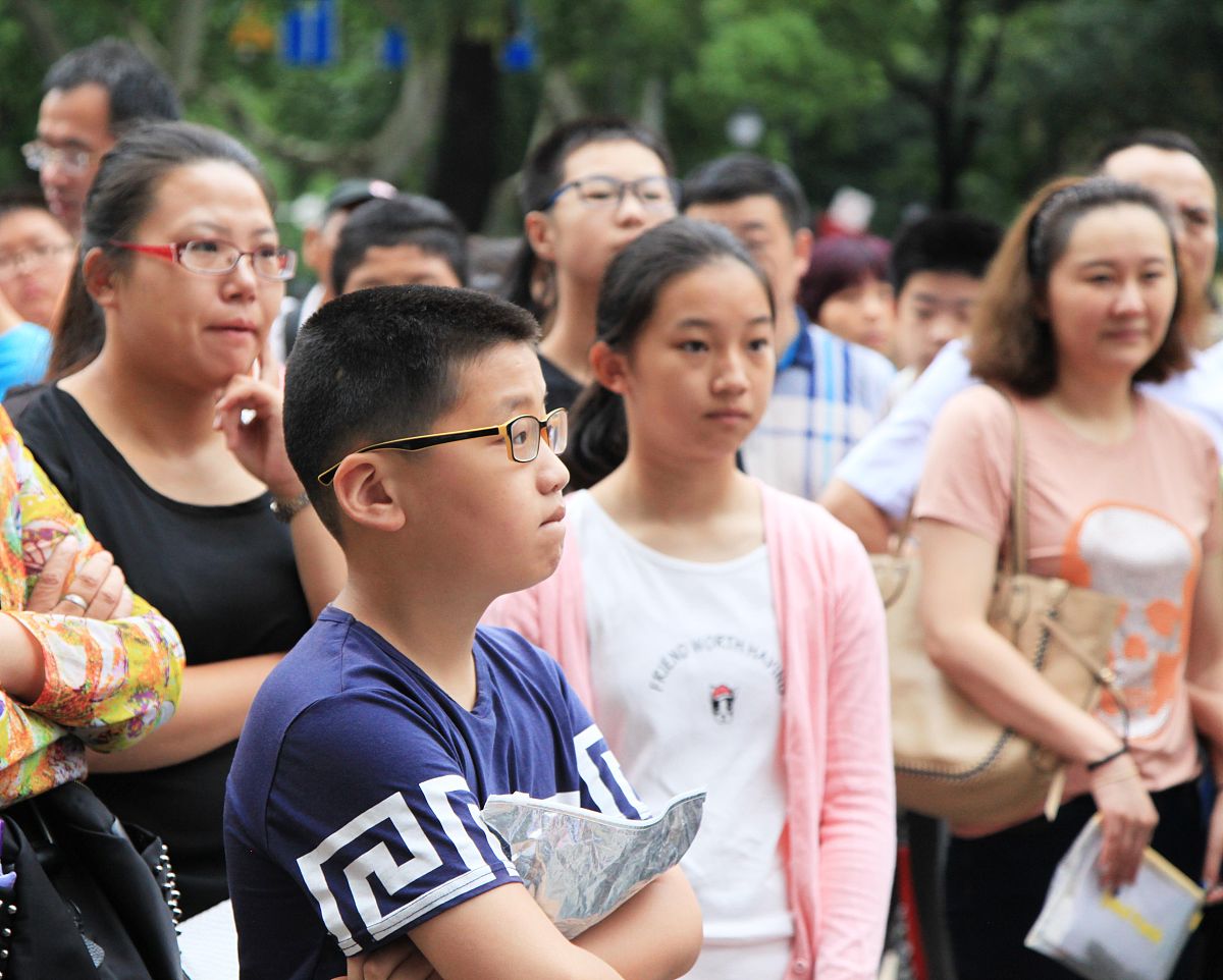 初中男生暑假生活指南：家长如何引导孩子度过充实且积极的假期