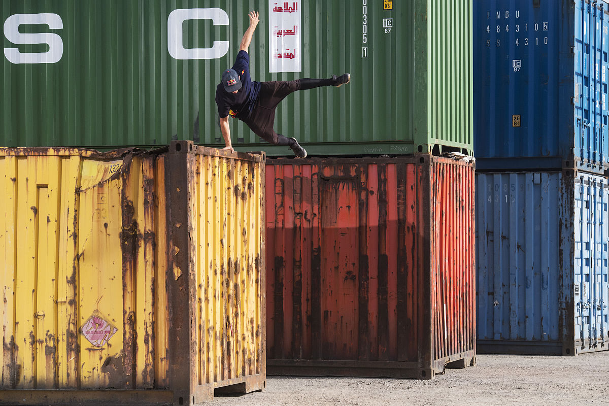 梦到救去世母亲：思念、解脱和挑战