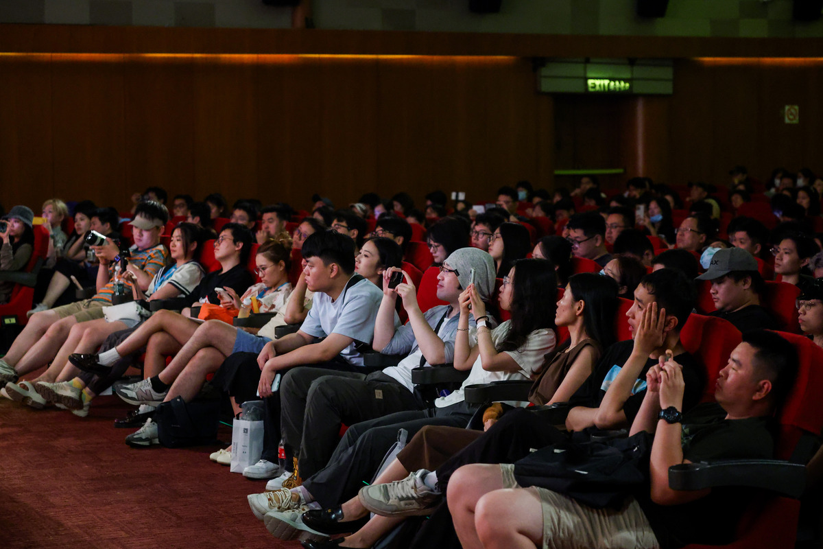 学戏剧影视导演后悔死了？为什么千万别学戏剧影视导演专业？