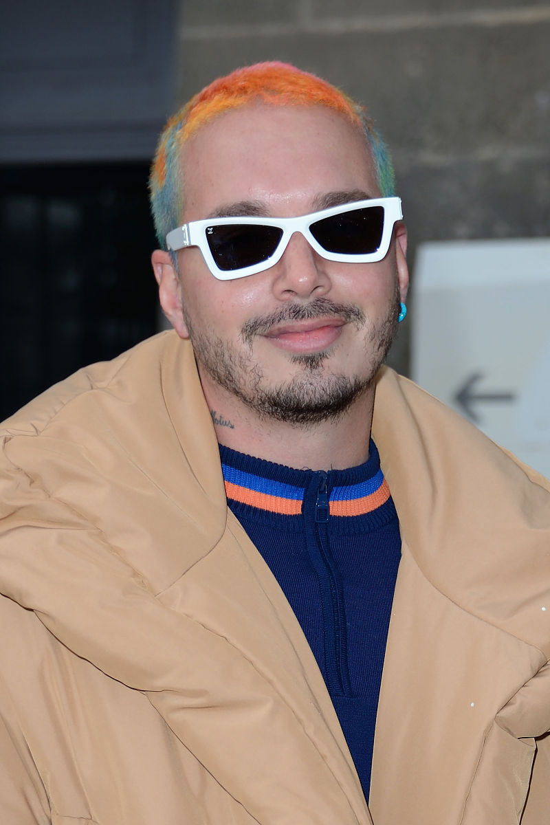 当地时间2019年1月17日,法国巴黎,2019秋冬巴黎男装周:louis vuitton 