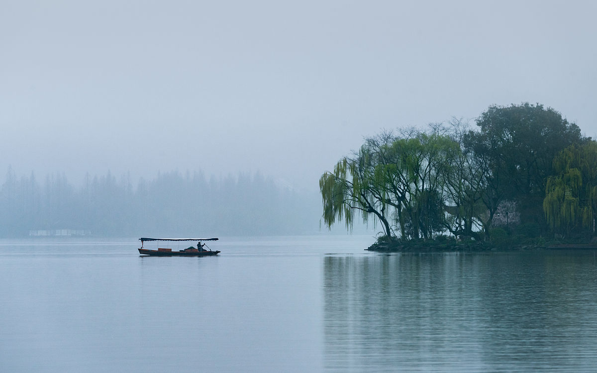 白居易《慈湖夹阻风其一》赏析：慈湖美景与奇特阻风现象