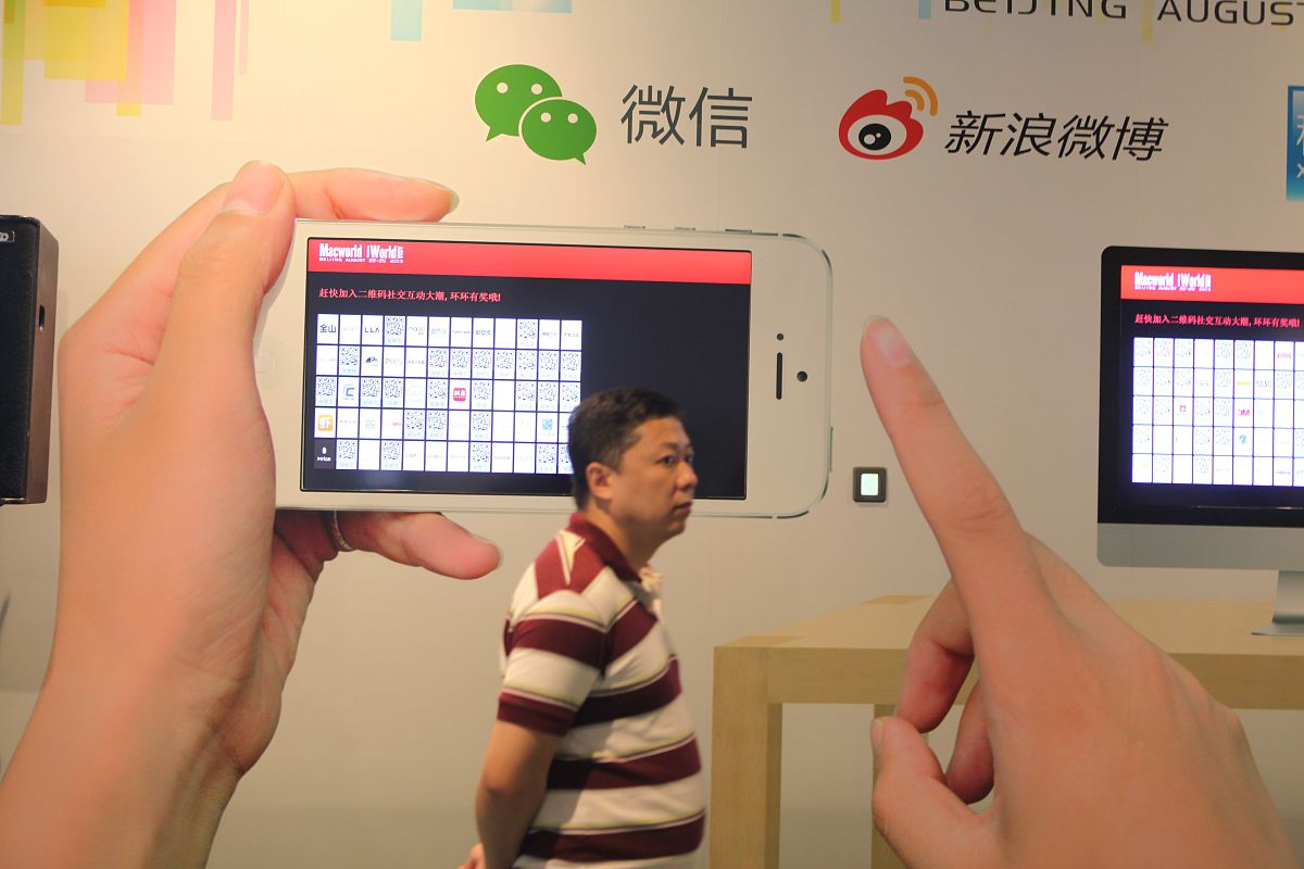 templatediv class=page div class=page__bd		div class=weui-form		 div class=weui-form__text-area		 h2 class=weui-form__titleAPP卡片分享助手h2		 div class=weui-form__desc这是一个简单的APP卡片分享小工具可以让你在