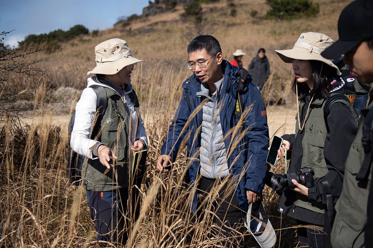 物种调查监测技术：方法、应用及案例