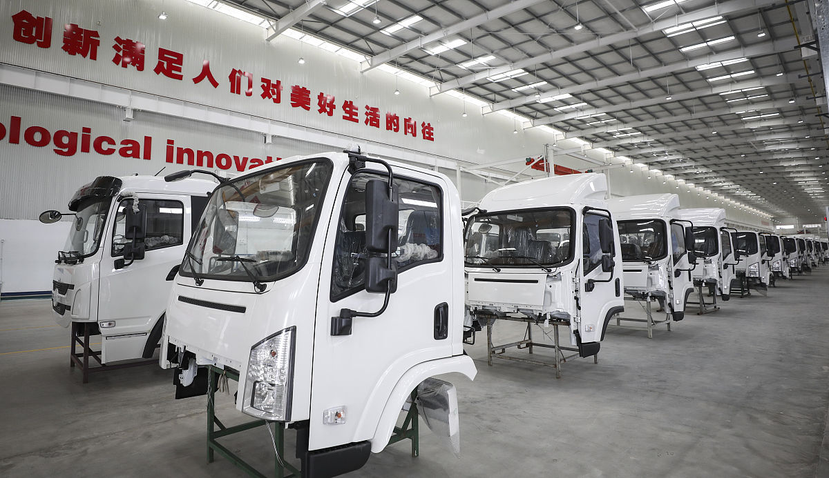 武汉交通职业学院新能源汽车运用与维修专业就业前景：广阔的职业选择