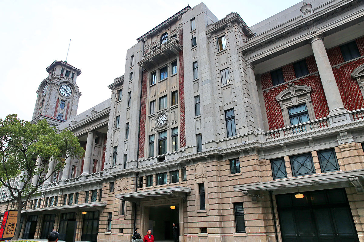 上海徐家汇路历史建筑：天主教堂、交大校区、安康里等