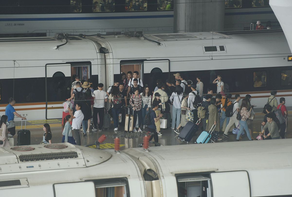 K396、K1178、Z180次列车滞留旅客安全疏运完毕 - 20条回复