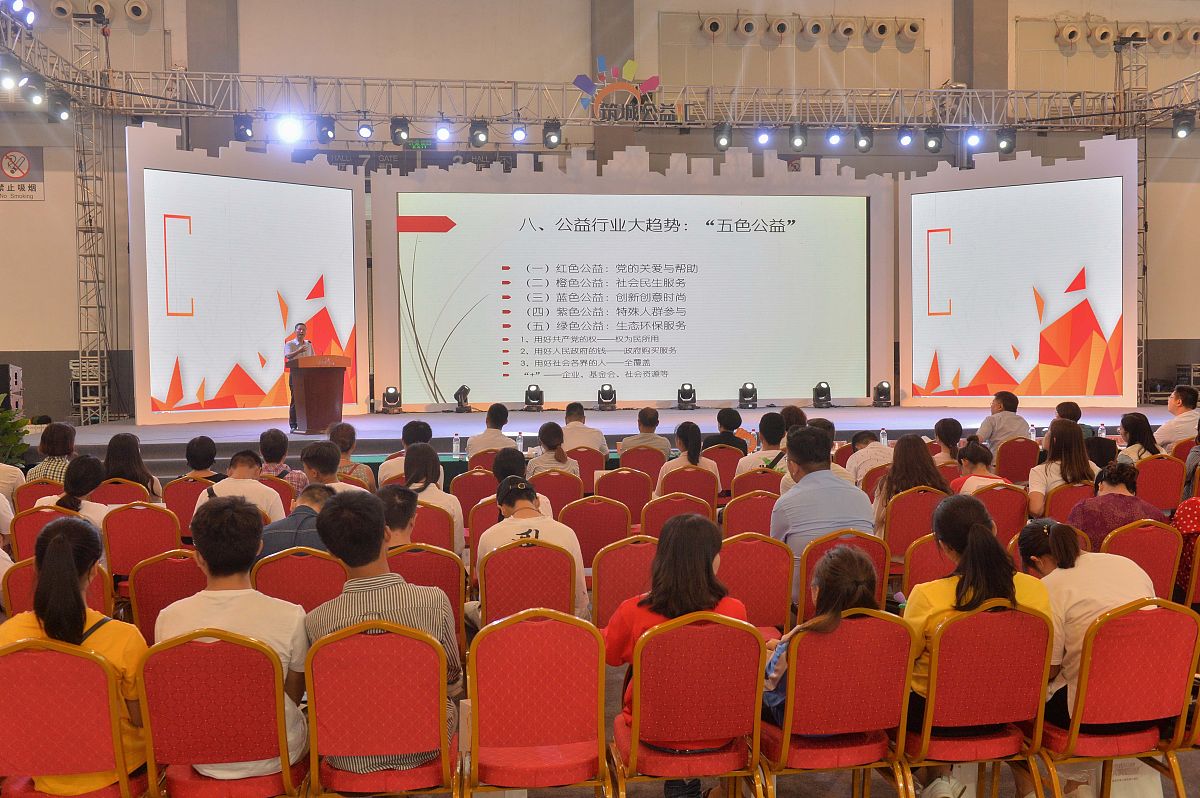 八一退役军人座谈会的主持稿 八一退役军人座谈会的主持稿