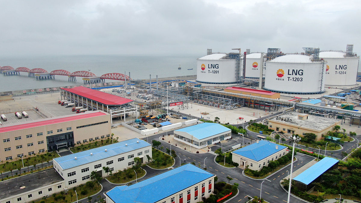 LNG液化天然气储罐的定期检验需按照相关检验规程依据哪些标准规范呢检验的年限多少呢