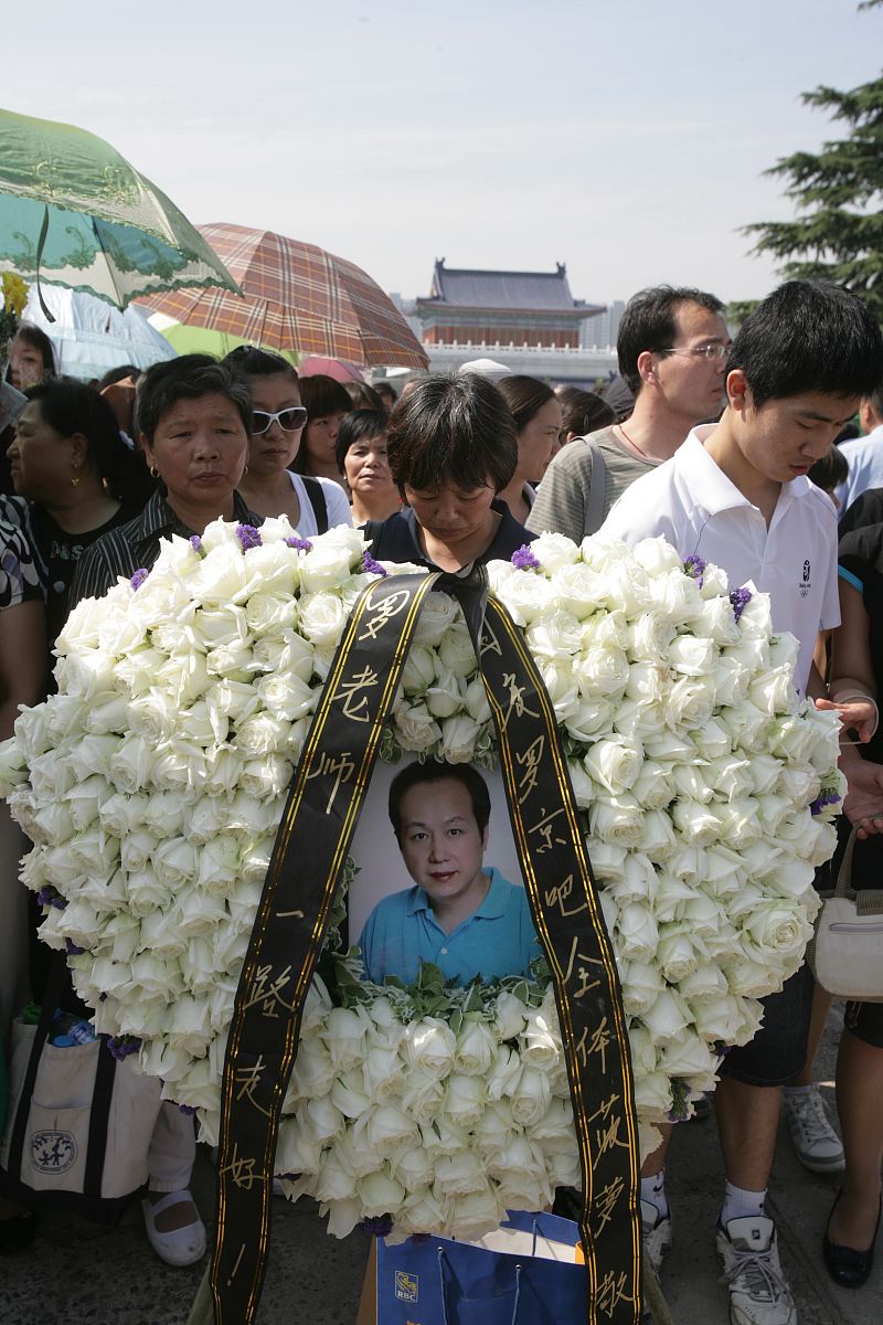 男朋友外公去世了,要去参加葬礼吗，