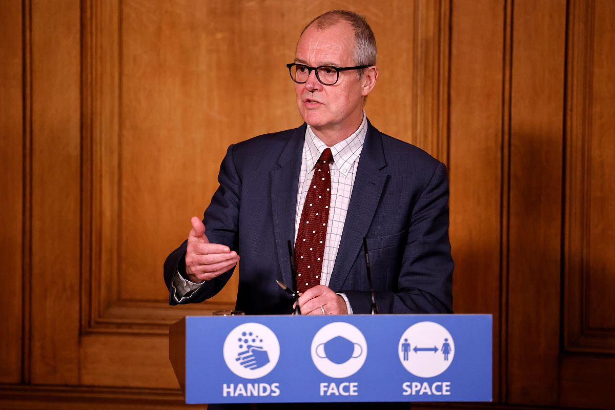 当地时间2020年12月21日,英国伦敦,英国首相鲍里斯·约翰逊在唐宁街10