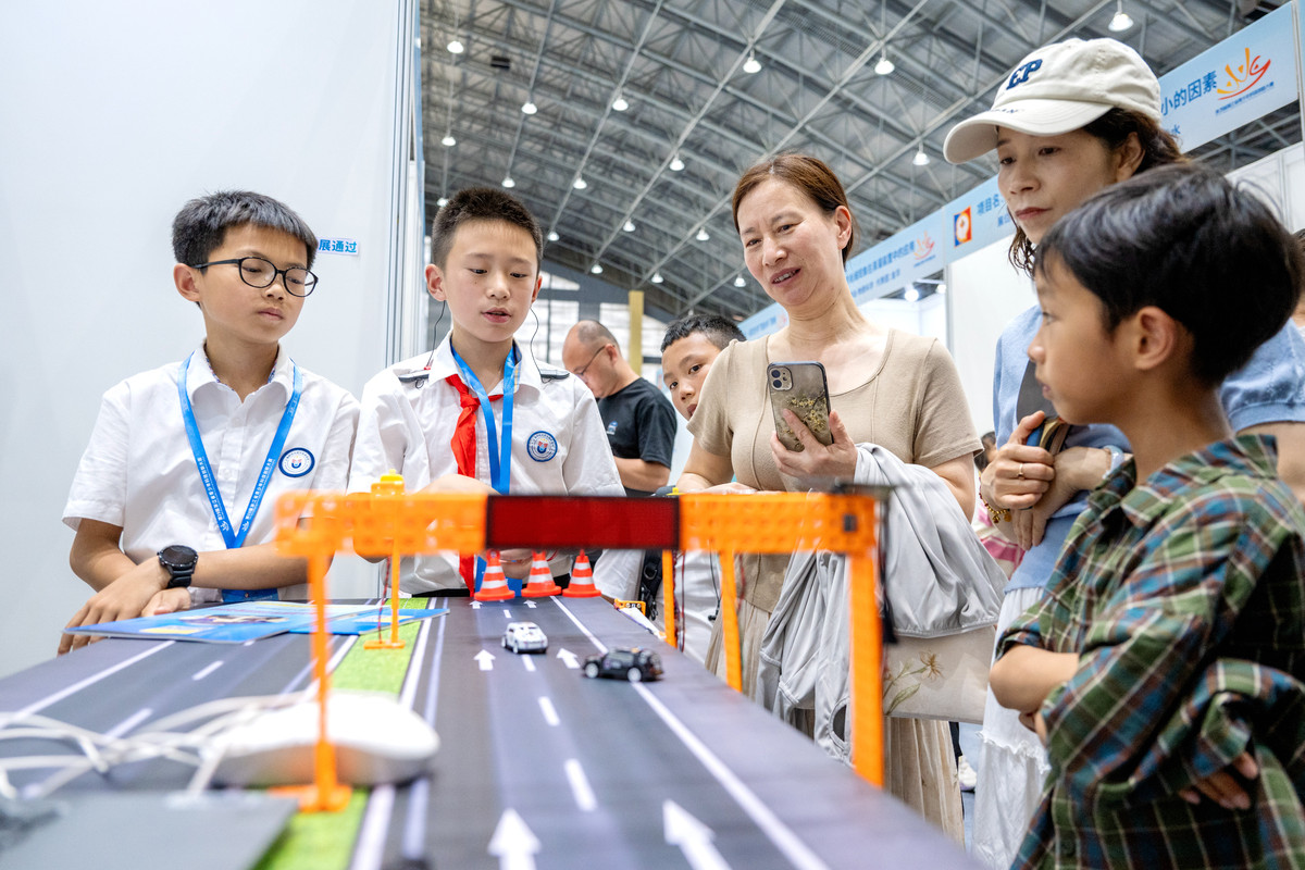 以赛促学学生主体参与共同走好产业研赛道从那几个方面写教育维度