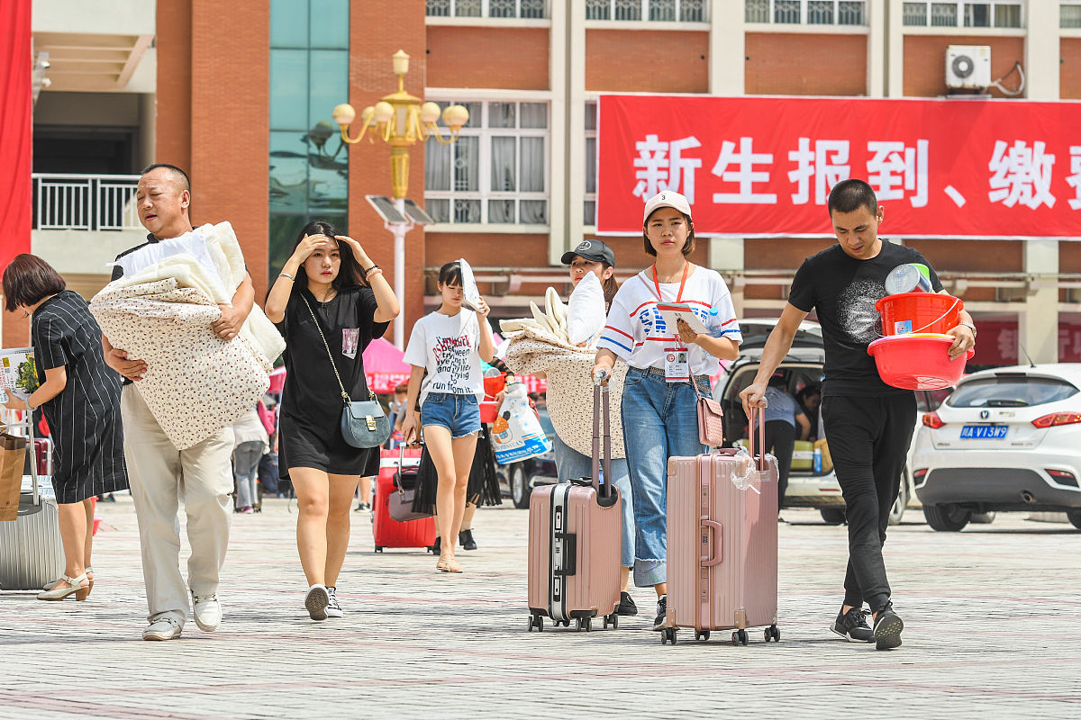 四川读传媒专业可以到哪些学校